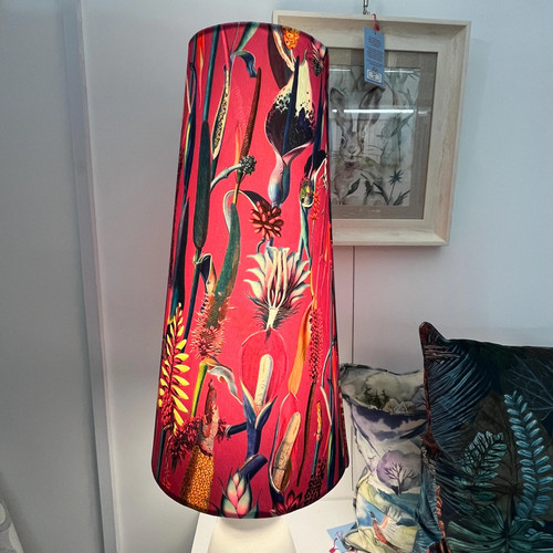 Extra tall conical handmade - extra,