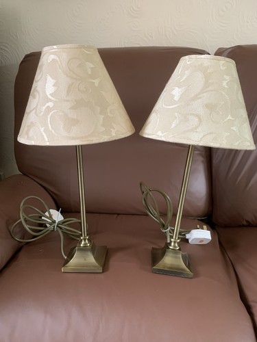 Tall brass table - cm,