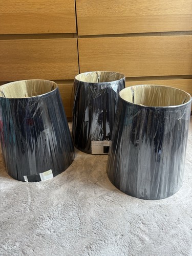 Large black pleated gold - large,