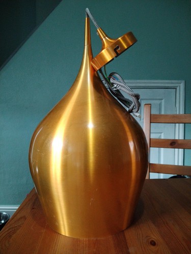 Gold teardrop shaped - gold, 17"